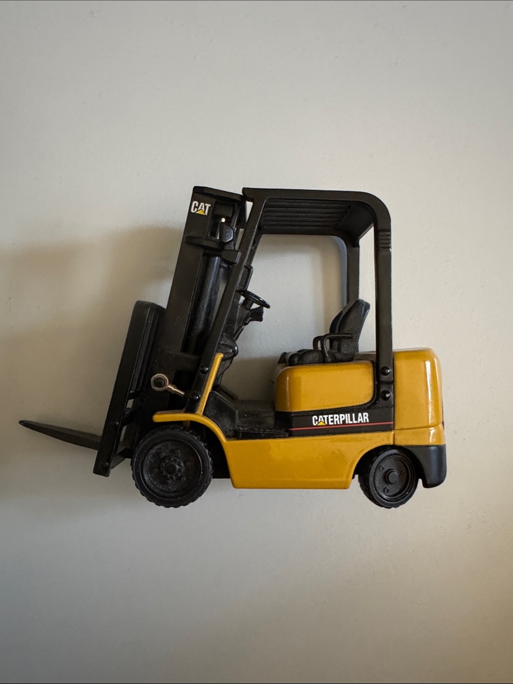 Caterpillar Yellow and Black Die-Cast Forklift Toy